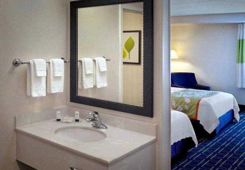 Fairfield Inn Portsmouth Seacoast Buitenkant foto