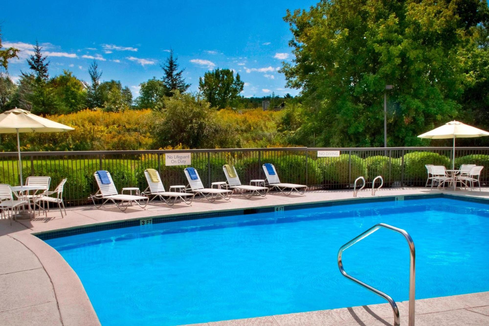Fairfield Inn Portsmouth Seacoast Buitenkant foto