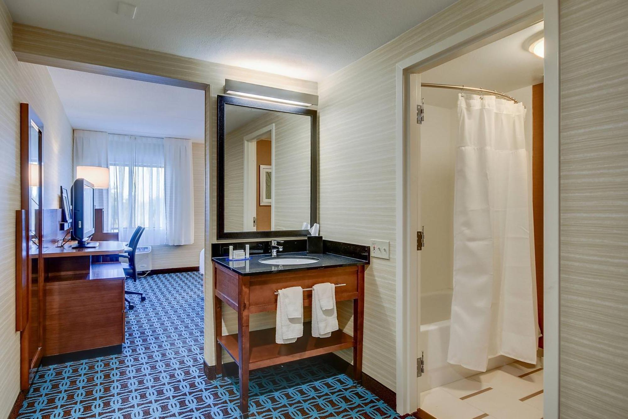 Fairfield Inn Portsmouth Seacoast Buitenkant foto