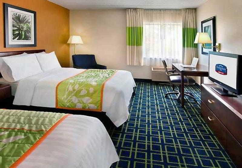 Fairfield Inn Portsmouth Seacoast Buitenkant foto